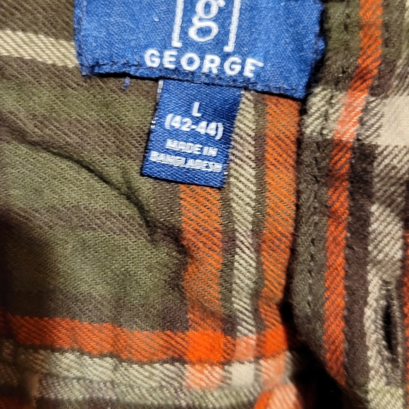 Mens flannel camp shirt - Picture 2 of 3